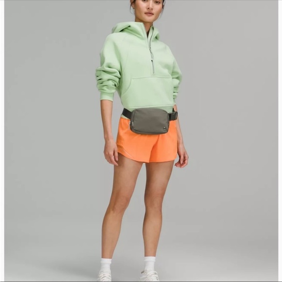 COPY - Lululemon Everywhere Belt Bag 1L NEW - Picture 10 of 10